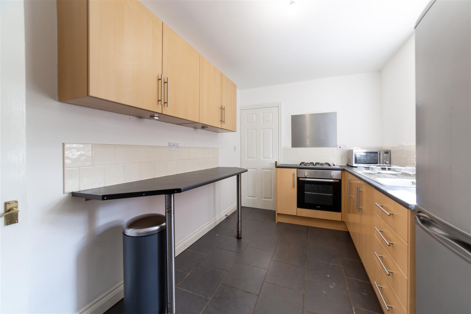 2 bed flat to rent in Simonside Terrace, Heaton  - Property Image 3