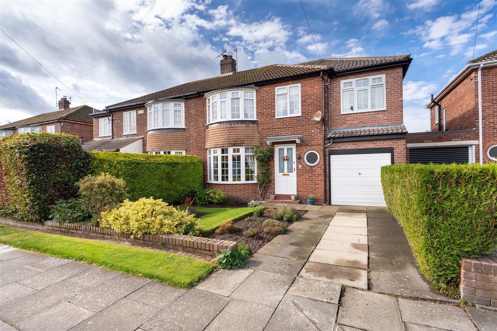 3 bed semi-detached house for sale in Beverley Close, Brunton Park  - Property Image 1