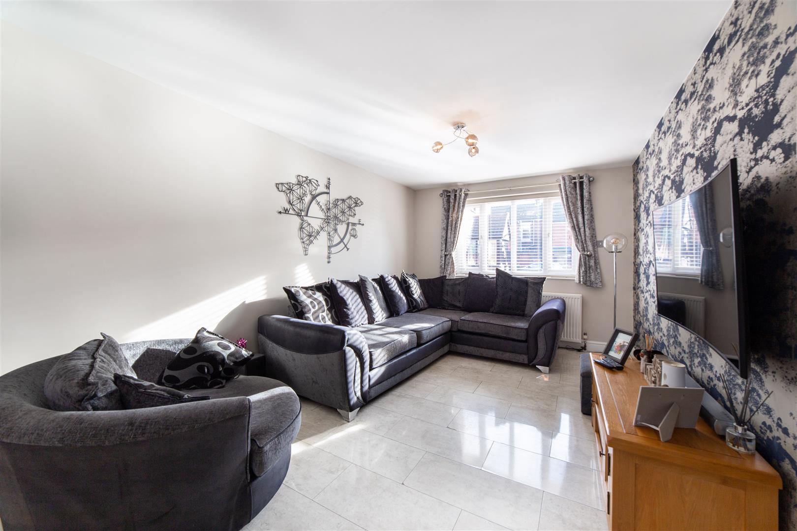 4 bed semi-detached house for sale in Oswin Court, Newcastle Upon Tyne  - Property Image 13