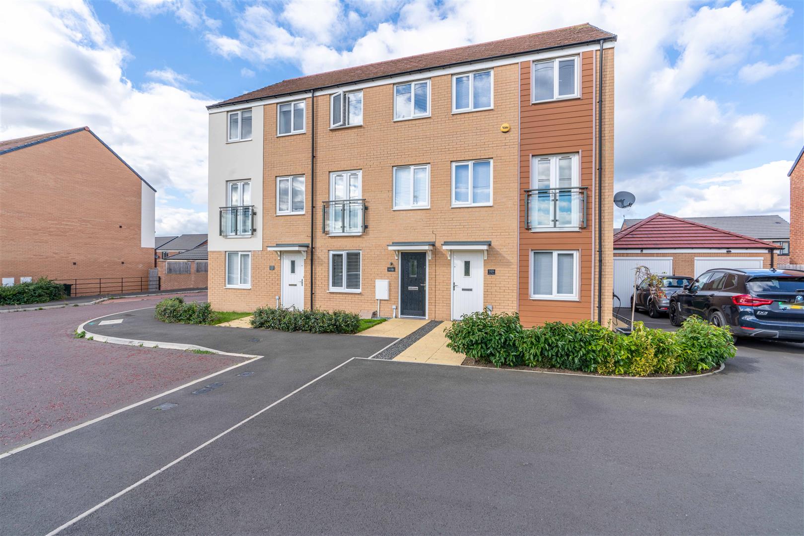 3 bed town house for sale in Osprey Walk, Great Park - Property Image 1