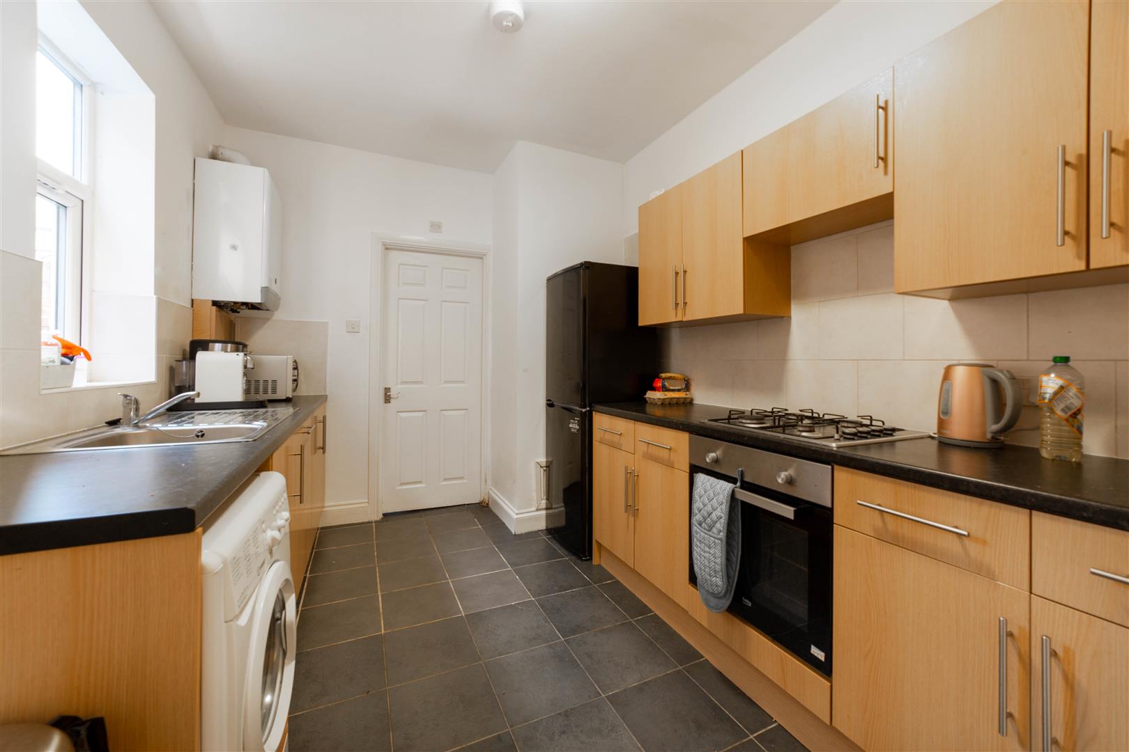 2 bed flat to rent in Ashleigh Grove, Jesmond 3