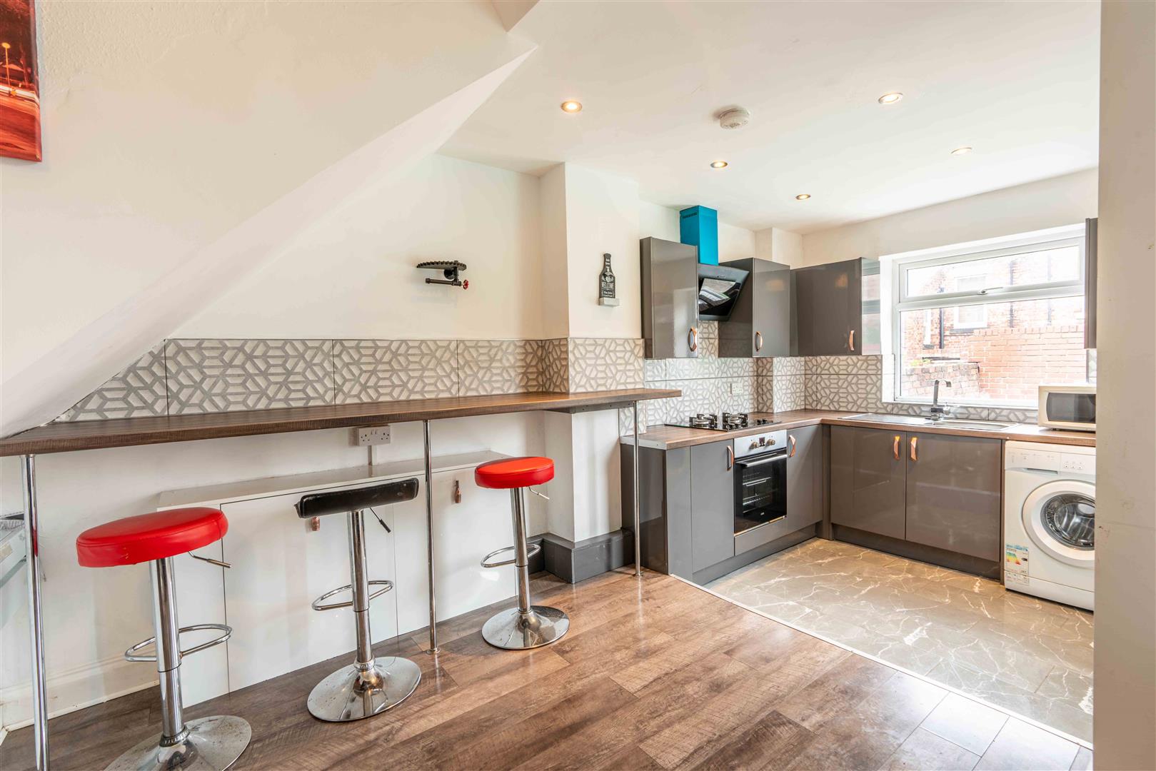 4 bed terraced house to rent in Hotspur Street, Heaton - Property Image 1