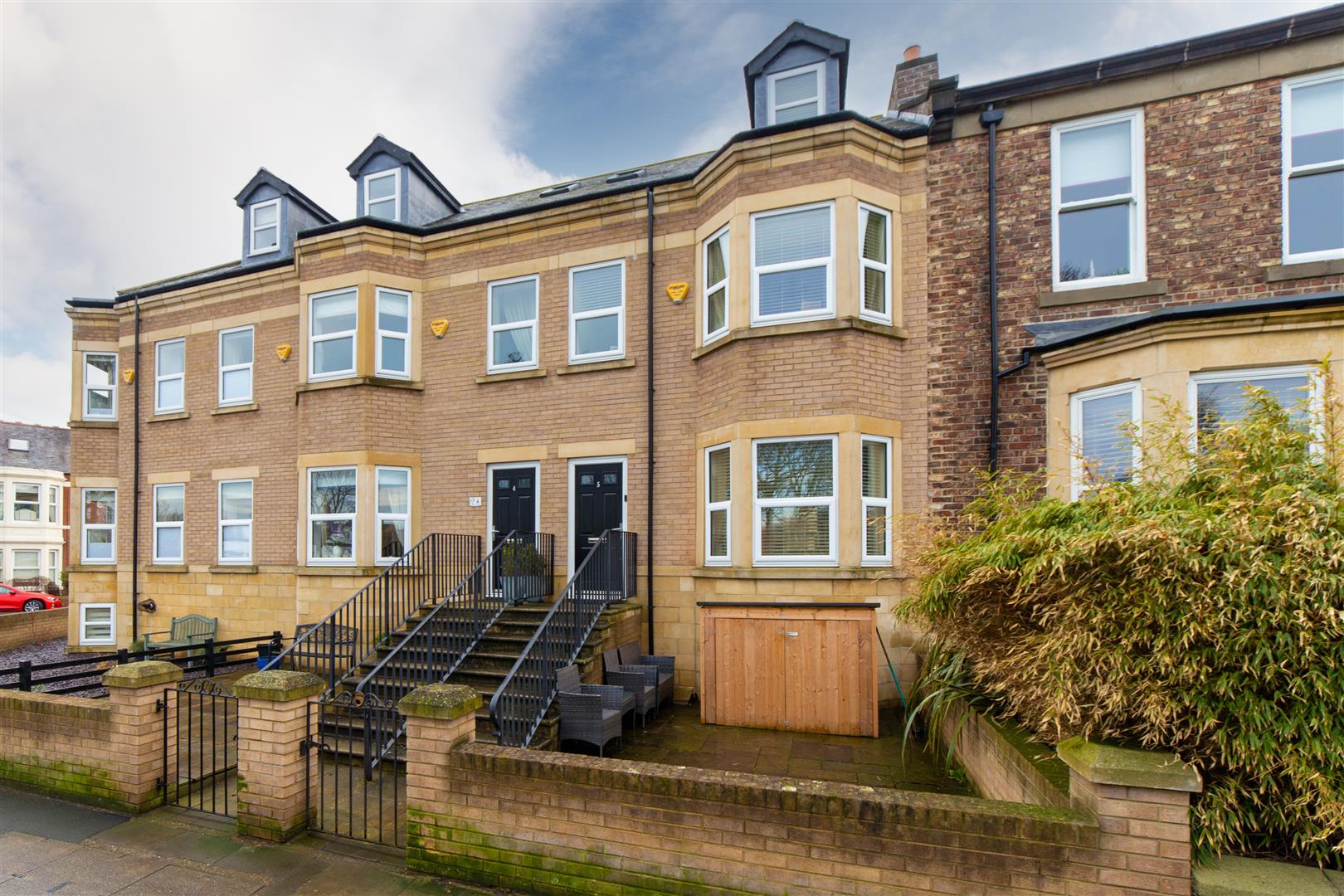 3 bed town house for sale in Washington Mews, North Shields  - Property Image 1