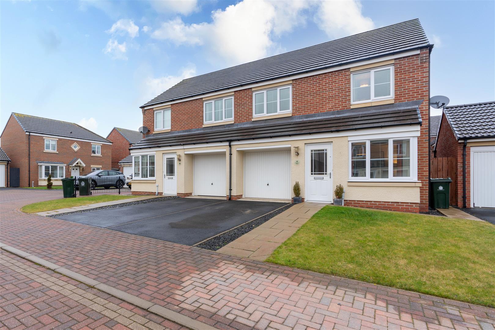 3 bed semi-detached house for sale in Foxglove Place, Wideopen 0