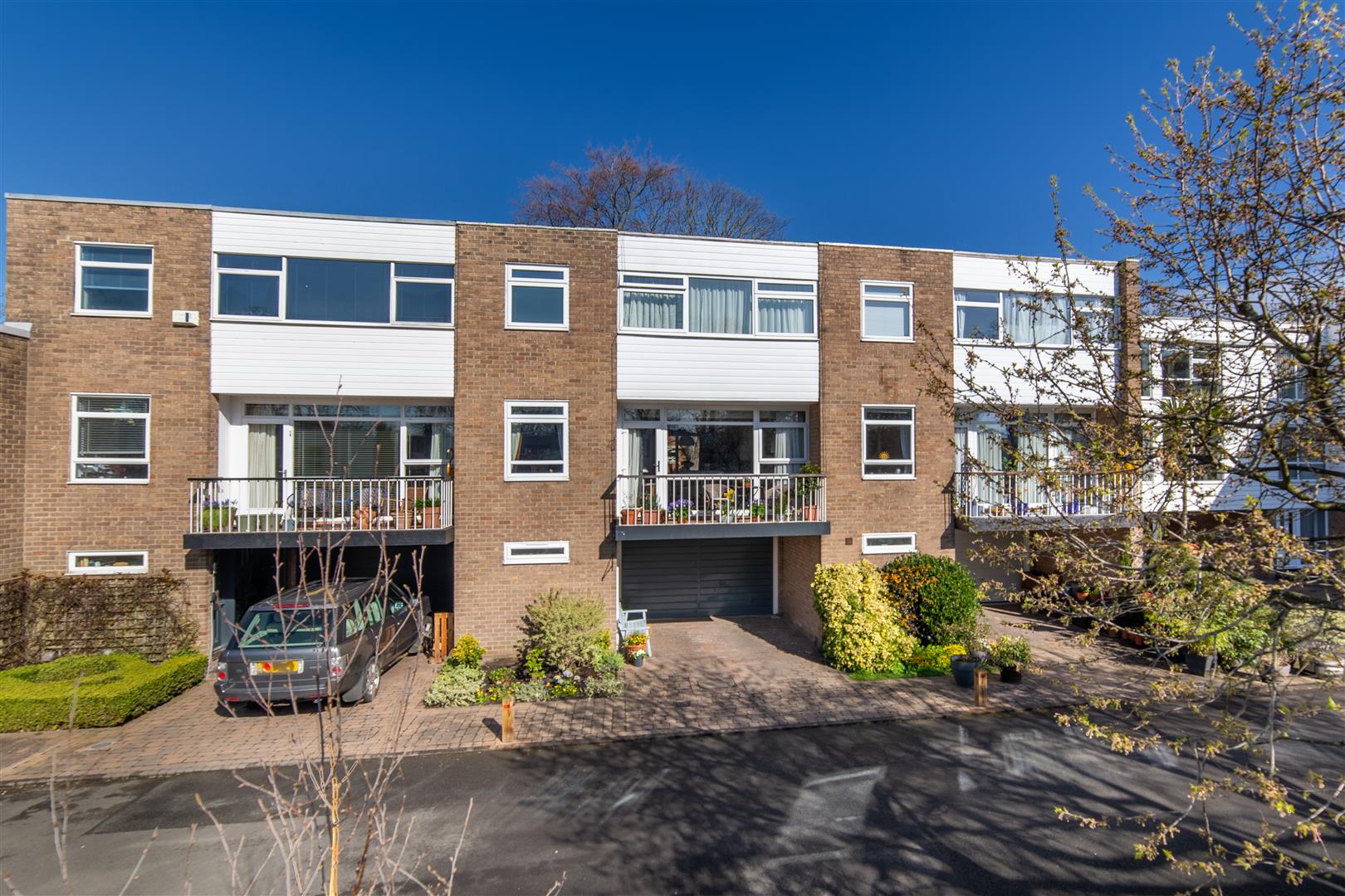 4 bed town house for sale in Avondale Court, Gosforth - Property Image 1