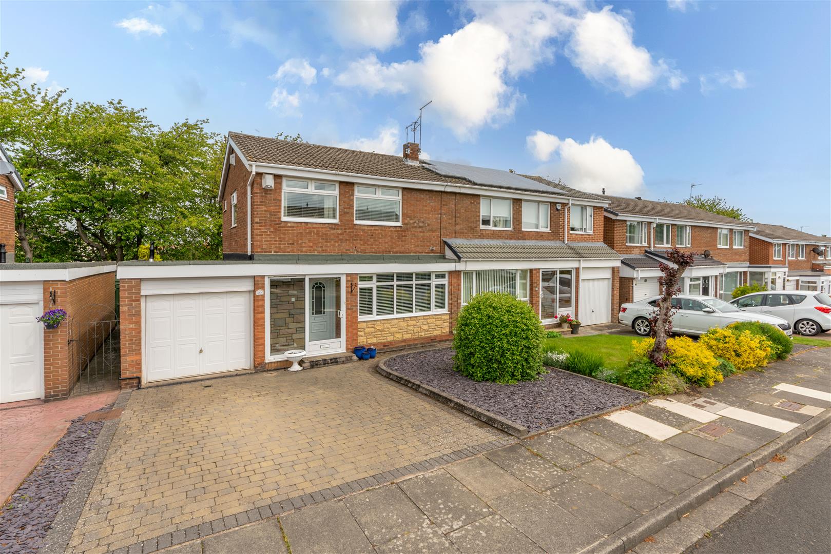3 bed semi-detached house for sale in Farn Court, Newcastle Upon Tyne, NE3 