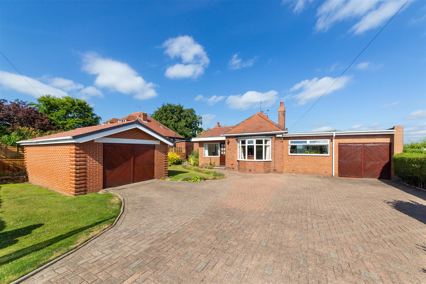 3 bed detached bungalow for sale in Station Road, Kenton Bank Foot  - Property Image 1