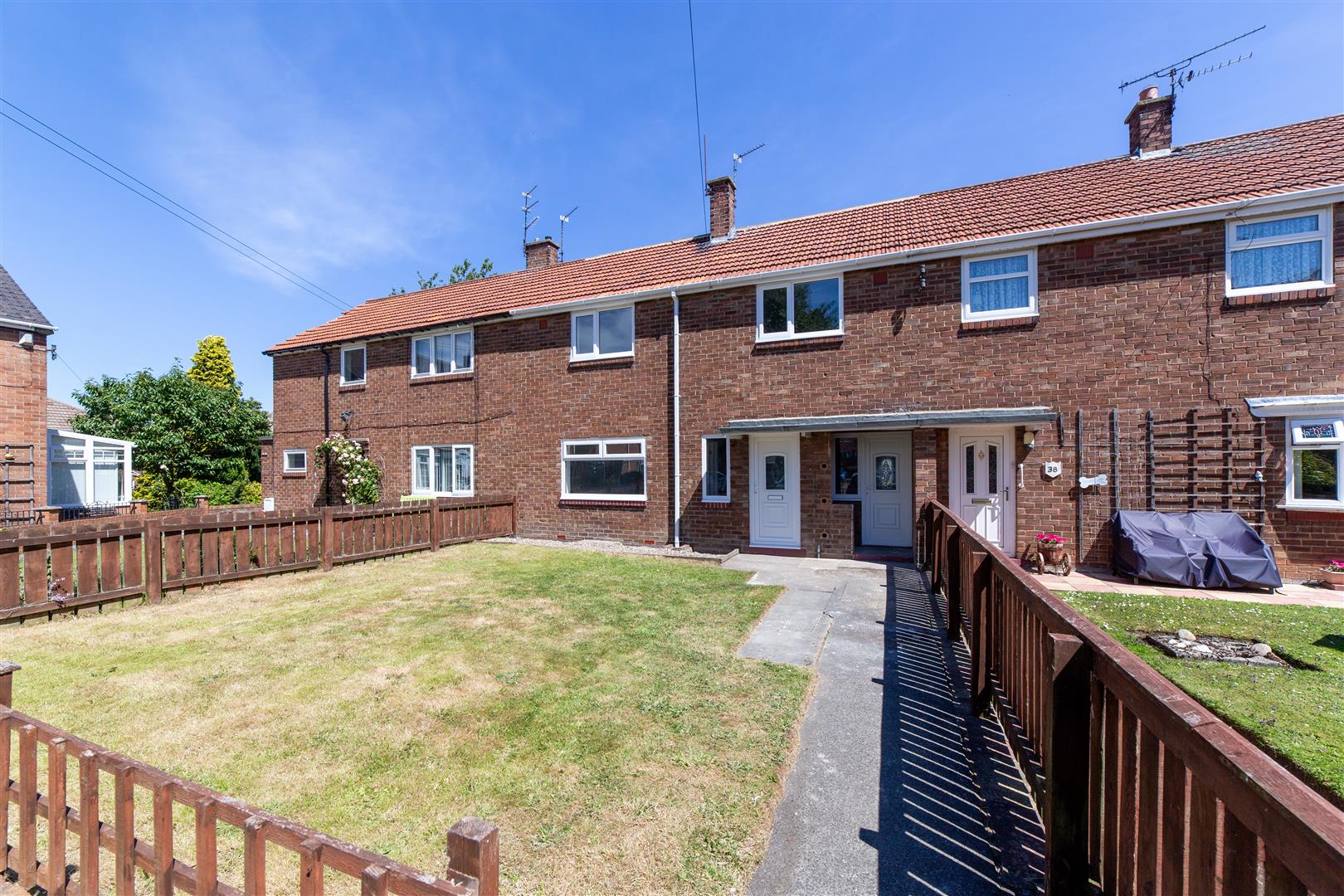 3 bed terraced house to rent in Beal Way, Gosforth, NE3 