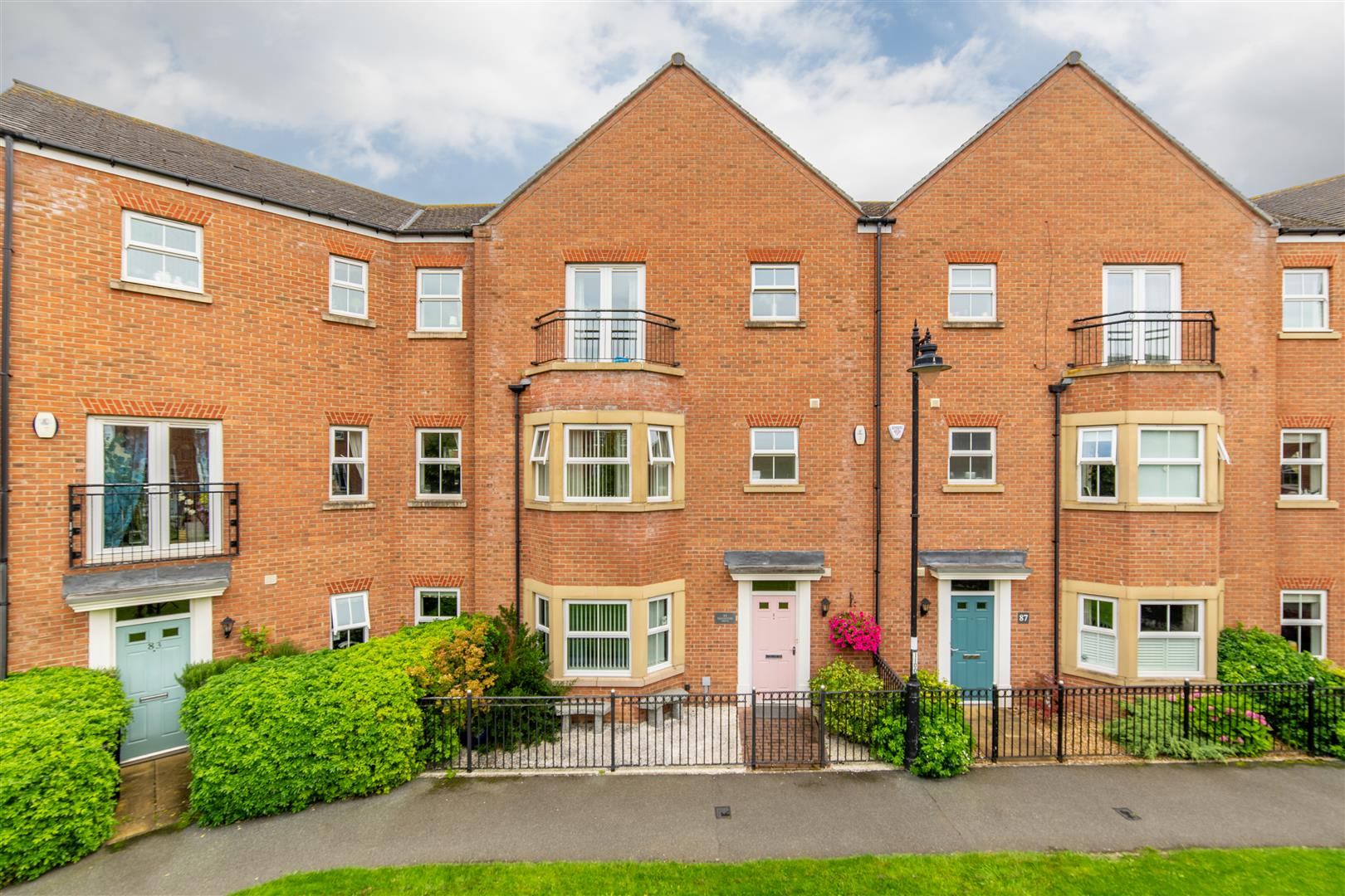 4 bed town house for sale in Featherstone Grove, Newcastle Upon Tyne, NE3 