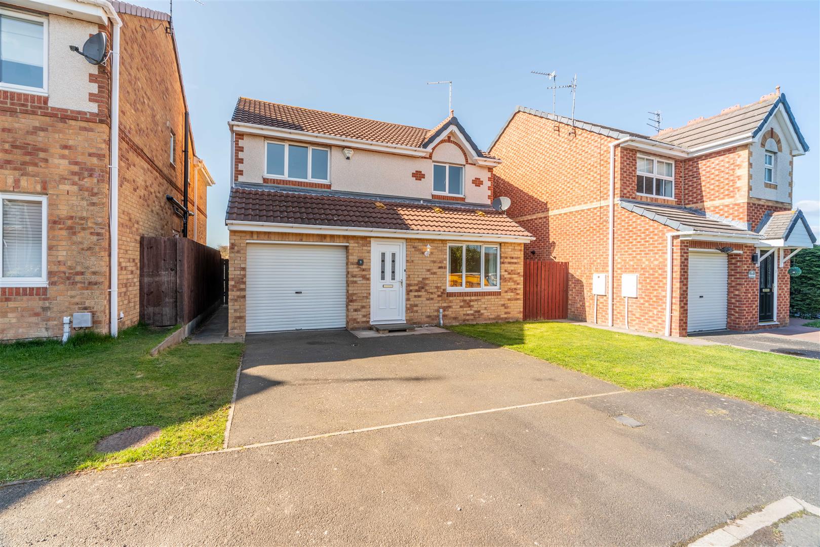 3 bed detached house for sale in Gairloch Close, Cramlington - Property Image 1