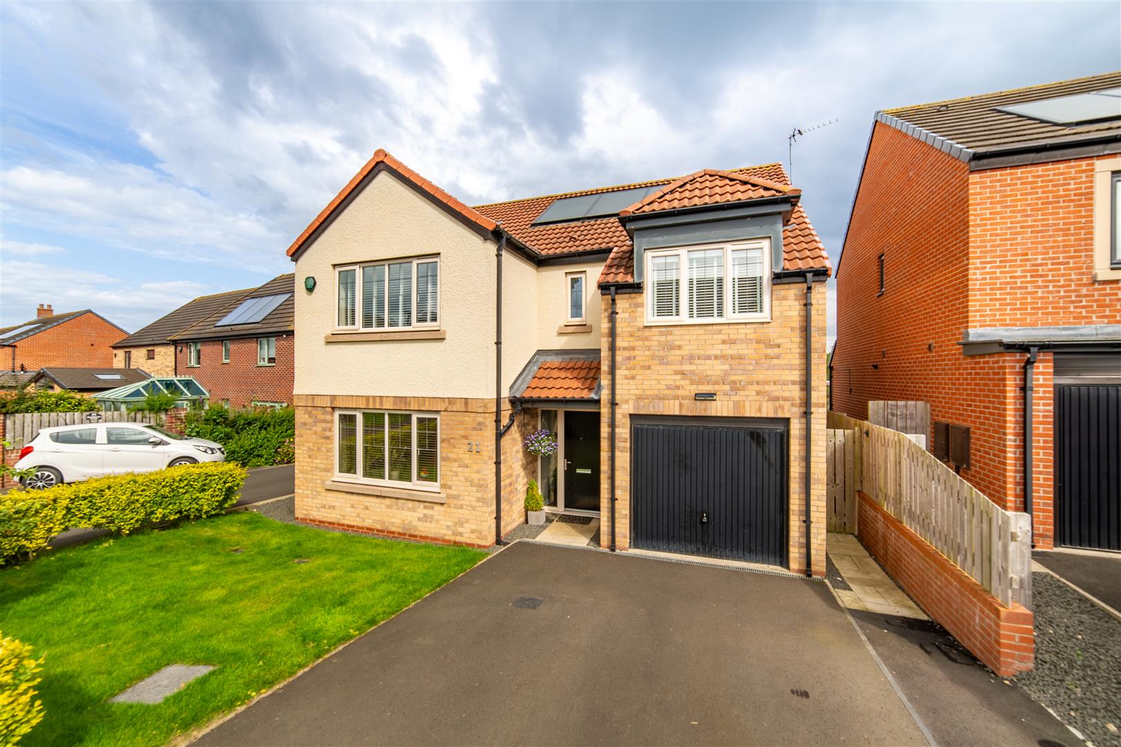 4 bed detached house for sale in Brambling Place, Five Mile Park, NE13