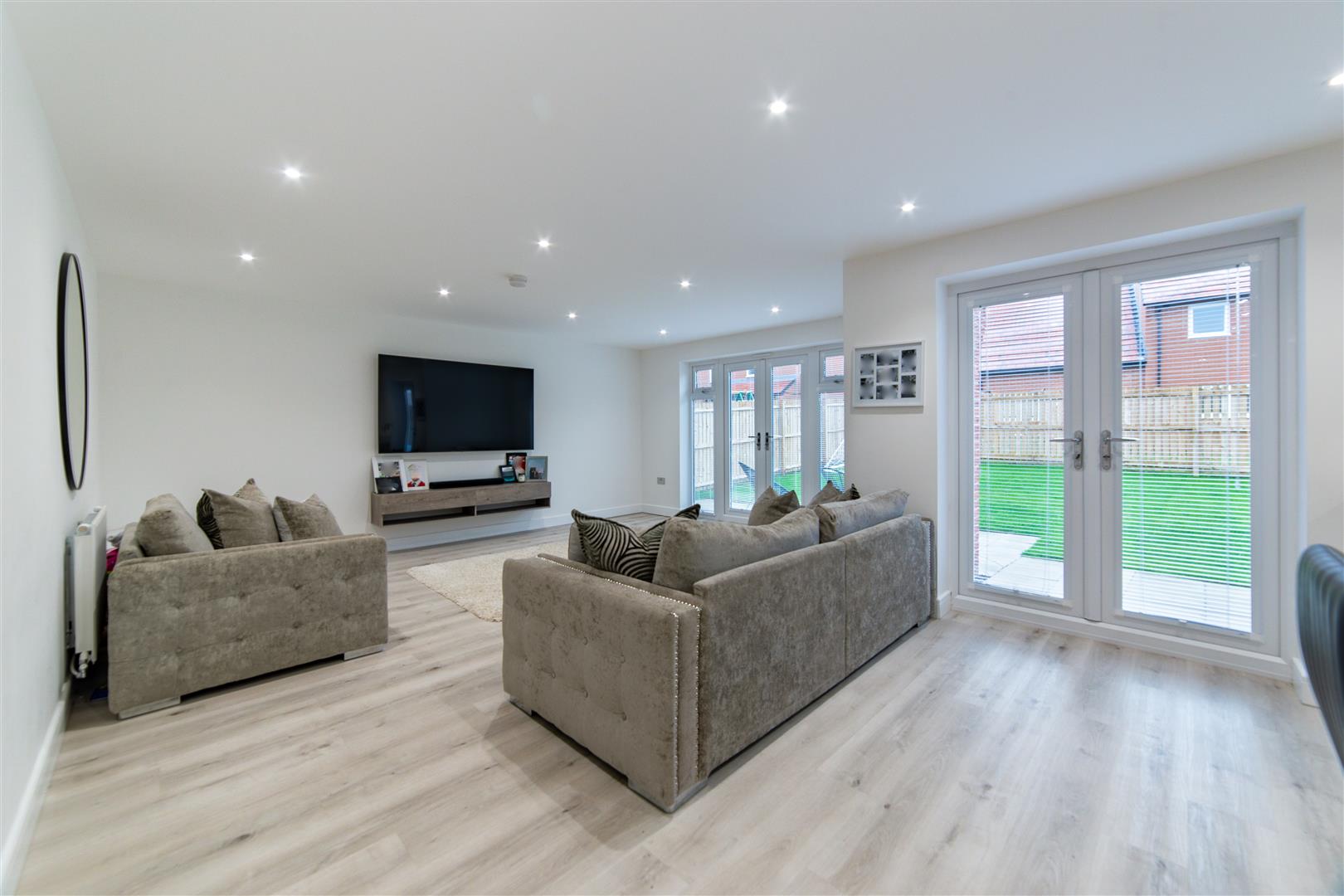 5 bed detached house for sale in Broadfield Meadows, Kenton Bank Foot  - Property Image 6