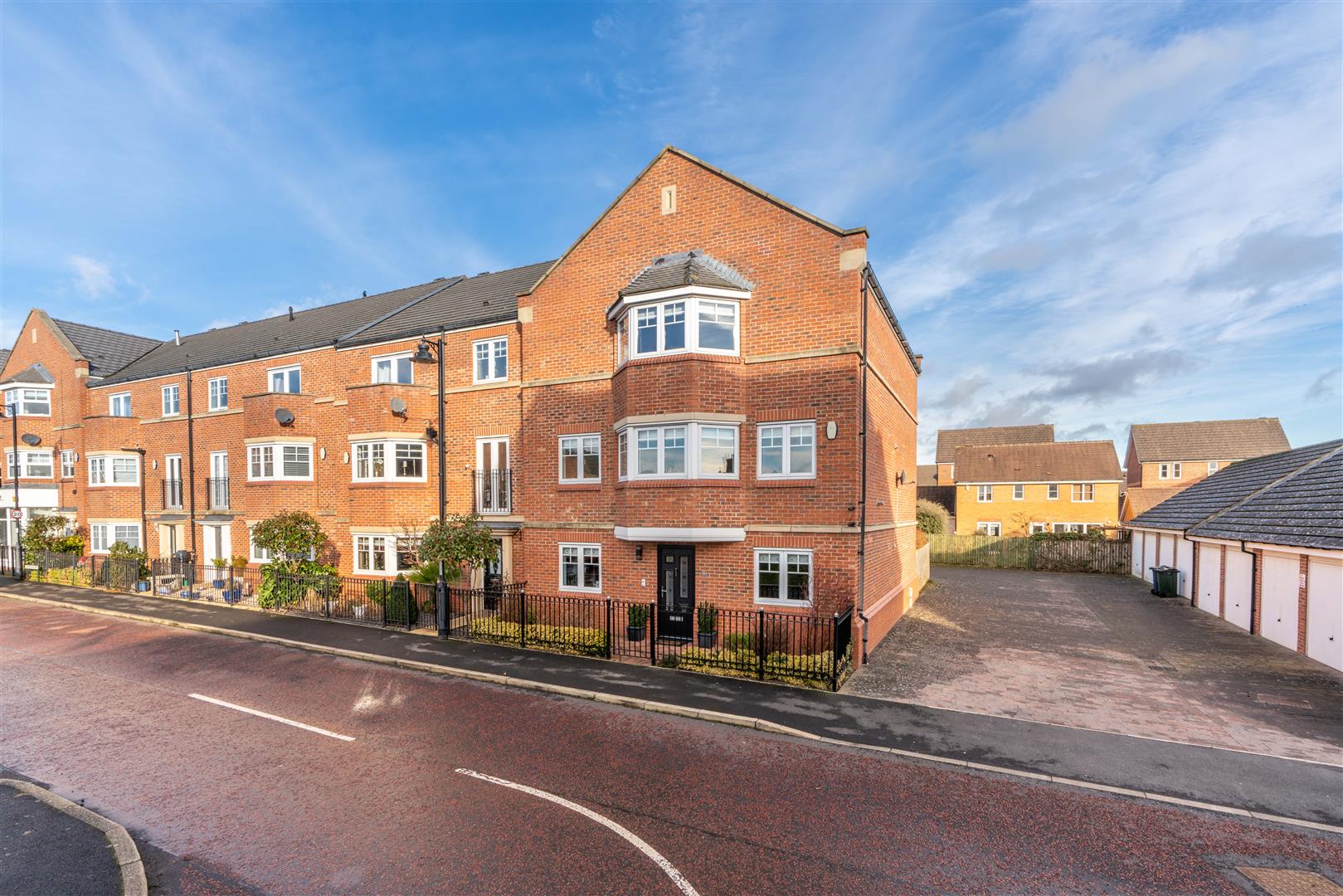 4 bed town house for sale in Featherstone Grove, Great Park, NE3 