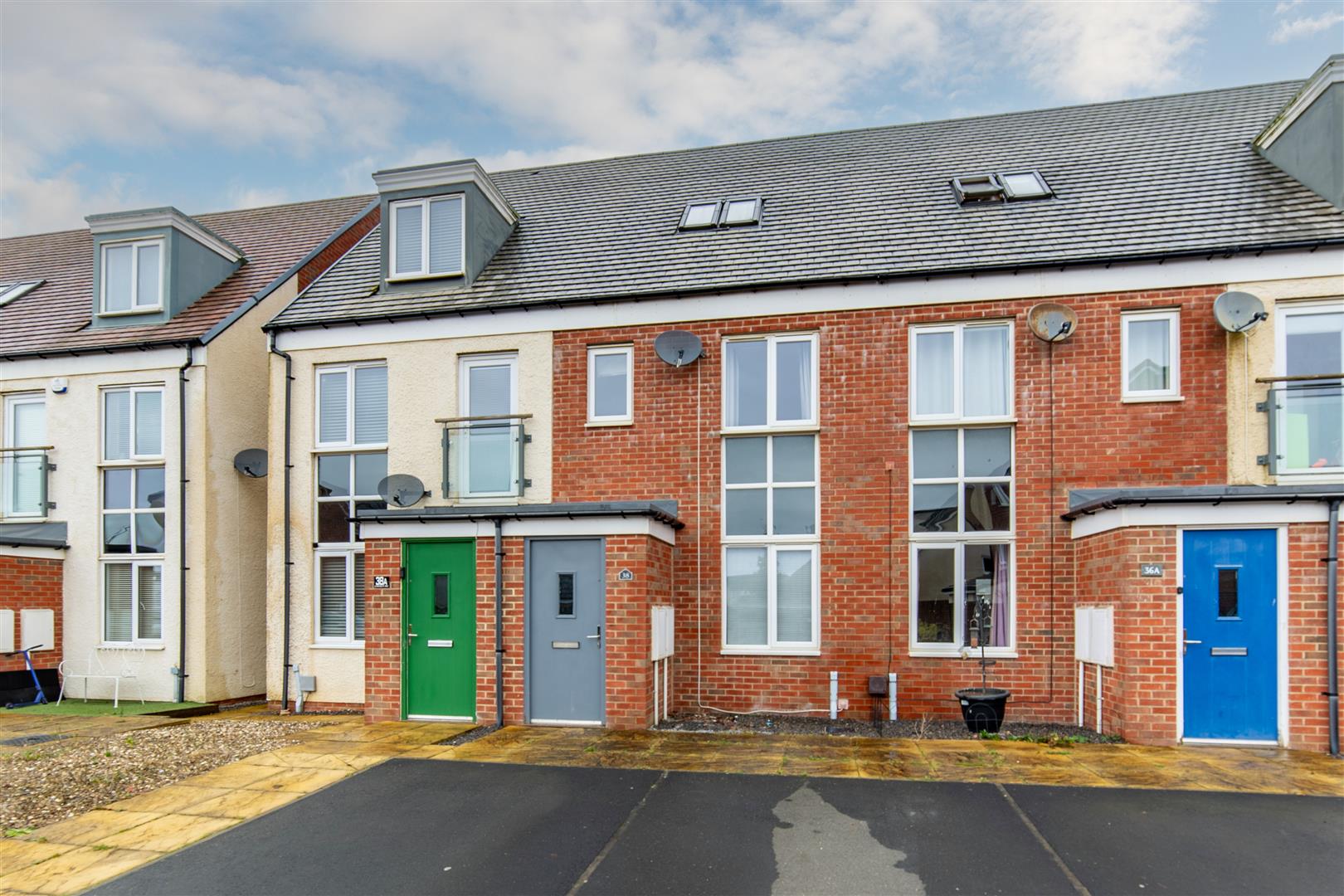 3 bed terraced house for sale in Lynemouth Way, Great Park  - Property Image 1