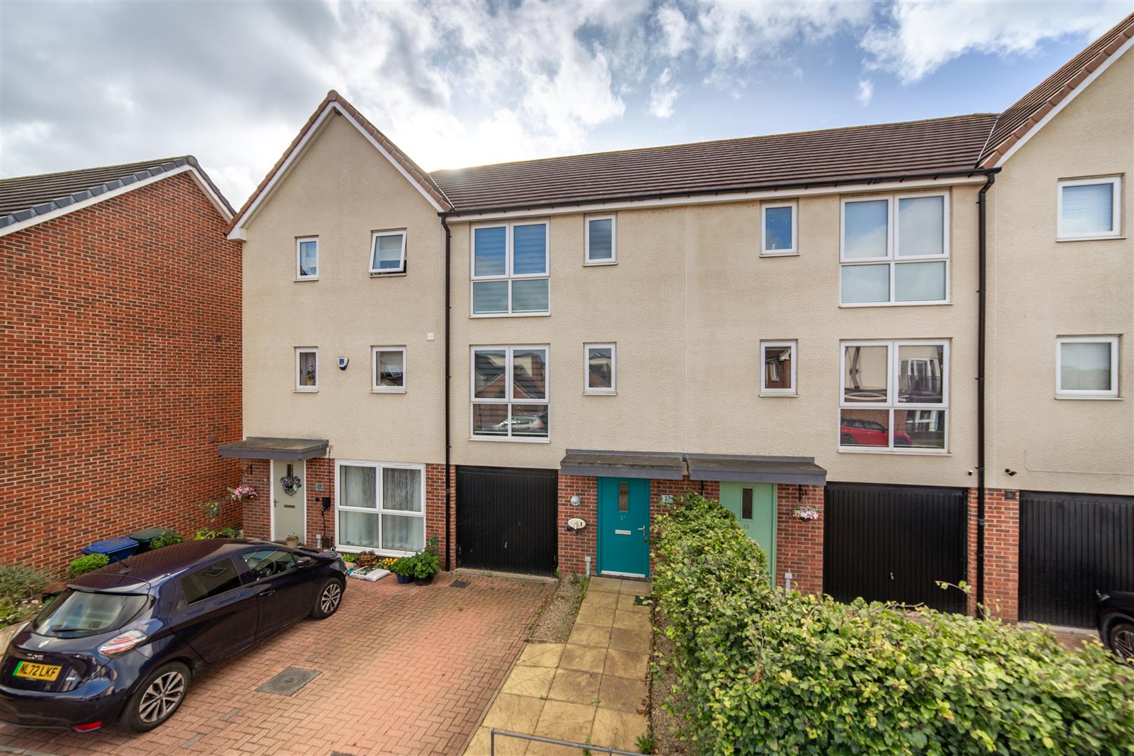 3 bed town house for sale in Leasingthorne Way, Newcastle Upon Tyne  - Property Image 1