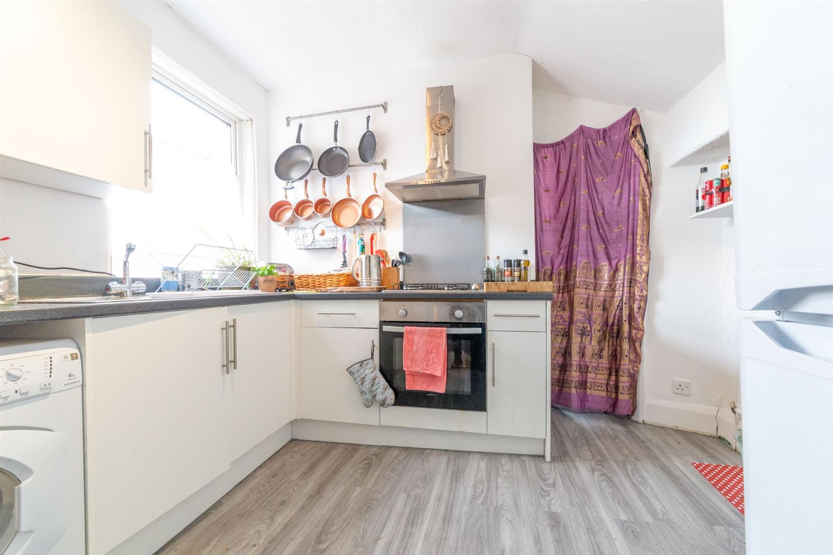 3 bed flat for sale in Rokeby Terrace, Heaton 2