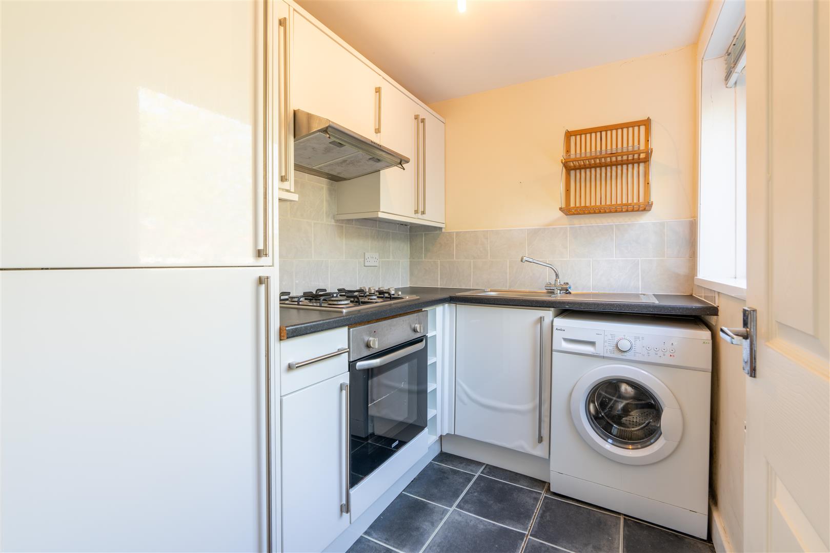 2 bed flat for sale in Tunstall Avenue, Newcastle Upon Tyne 1