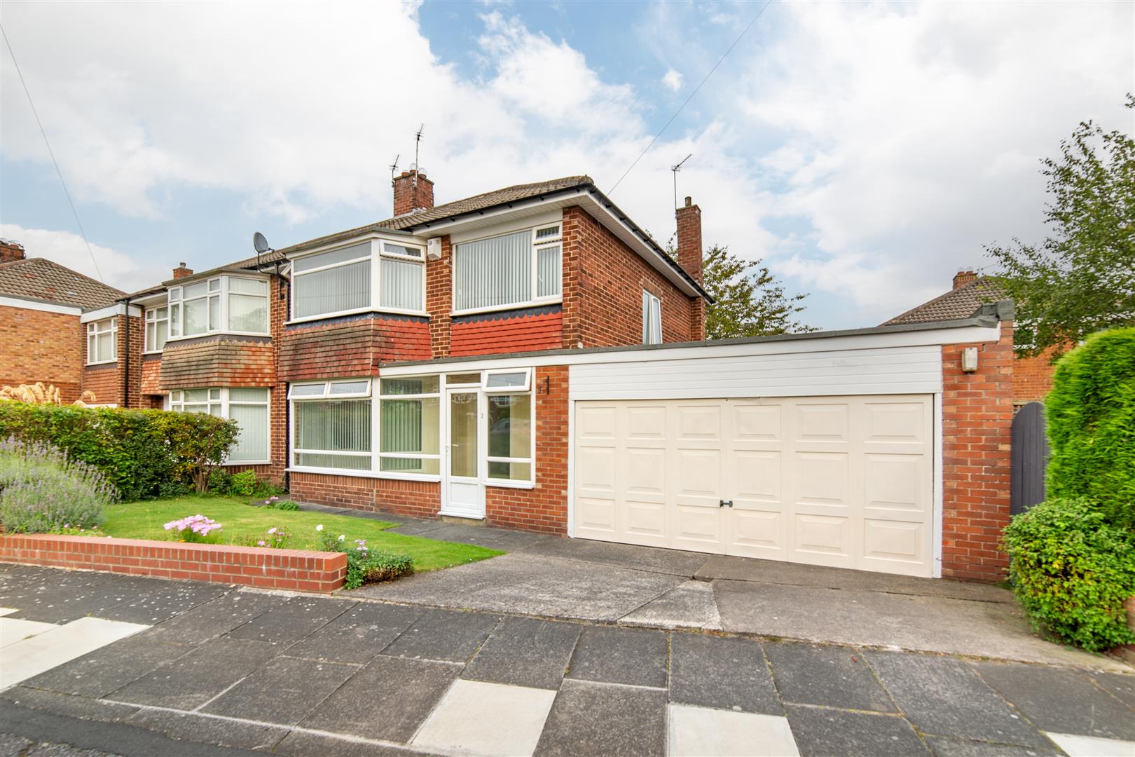 3 bed semi-detached house for sale in Kilnshaw Place, Melton Park  - Property Image 1
