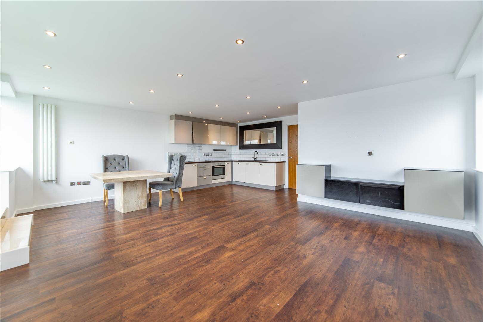 2 bed penthouse for sale in City Quadrant, City Centre 3