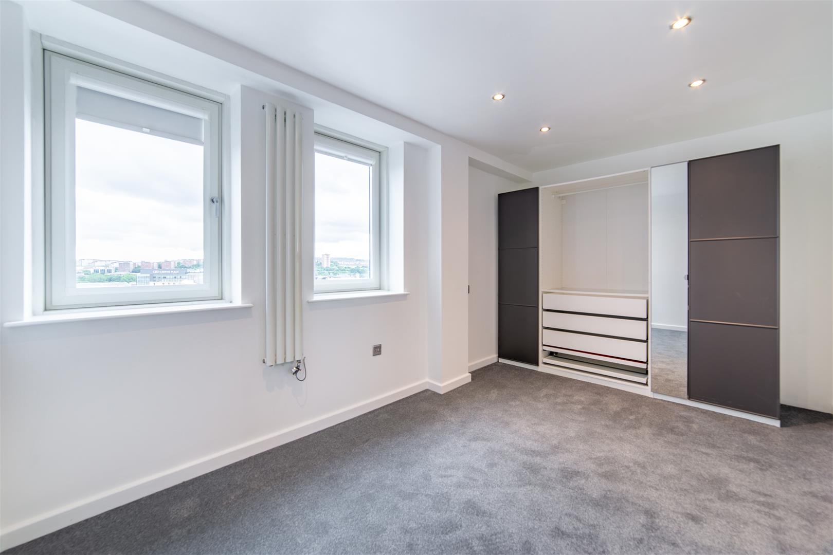 2 bed penthouse for sale in City Quadrant, City Centre 13