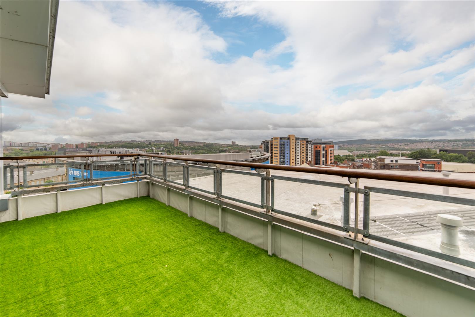 2 bed penthouse for sale in City Quadrant, City Centre  - Property Image 5