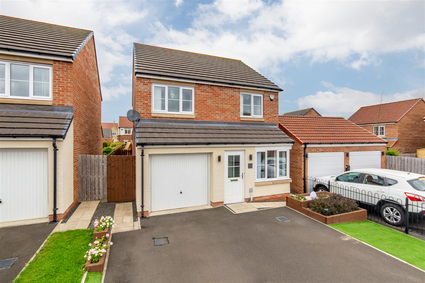 3 bed detached house for sale in Linnet Close, Wideopen, NE13