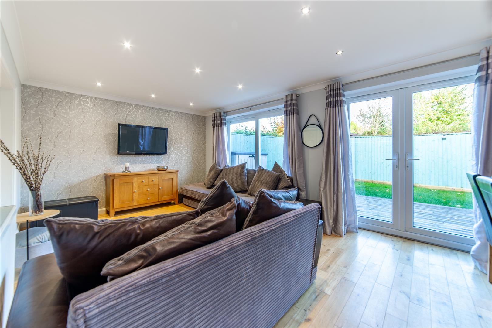 5 bed semi-detached house for sale in Queensway, Brunton Park  - Property Image 14