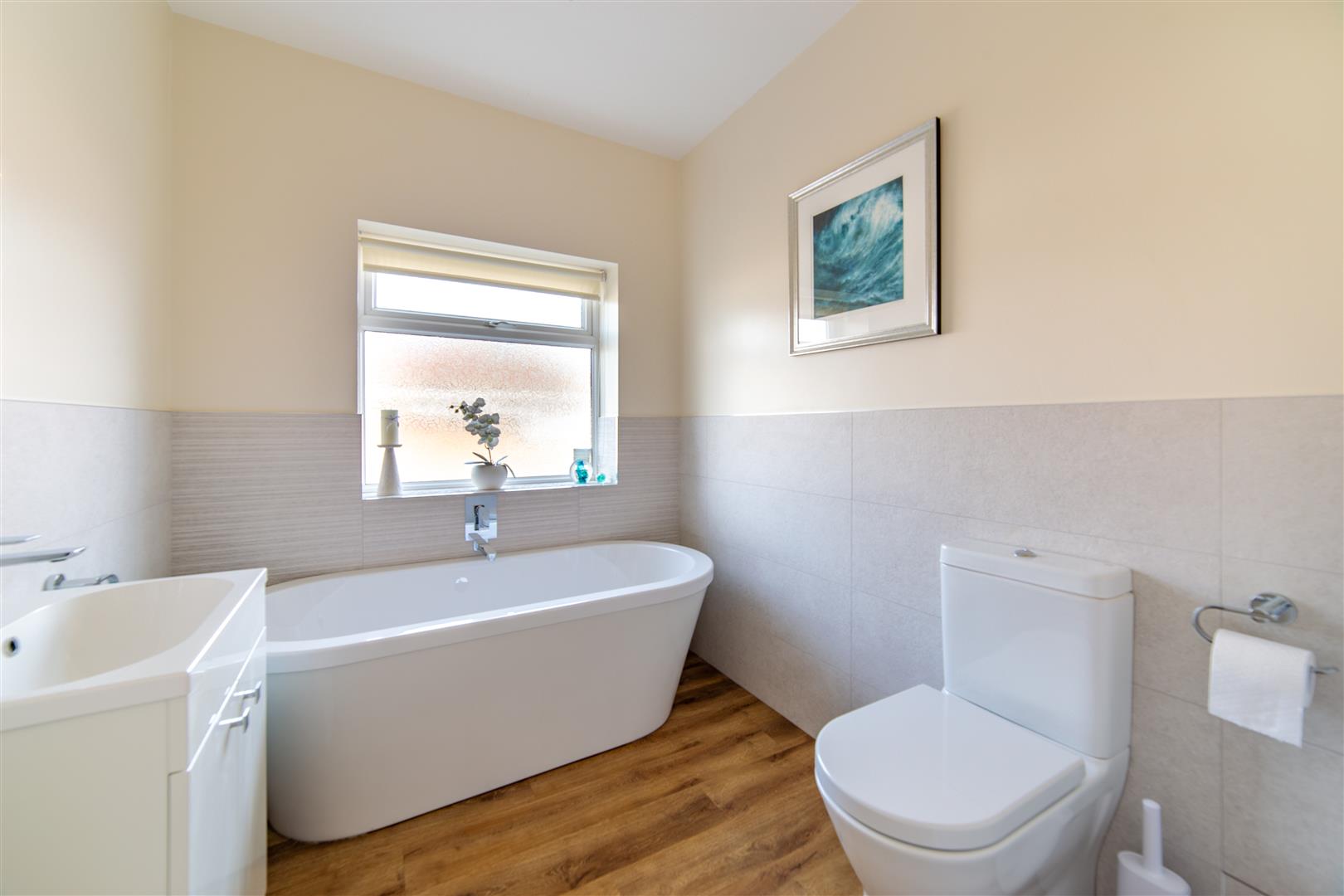 3 bed semi-detached bungalow for sale in Gosforth Park Villas, North Gosforth  - Property Image 4