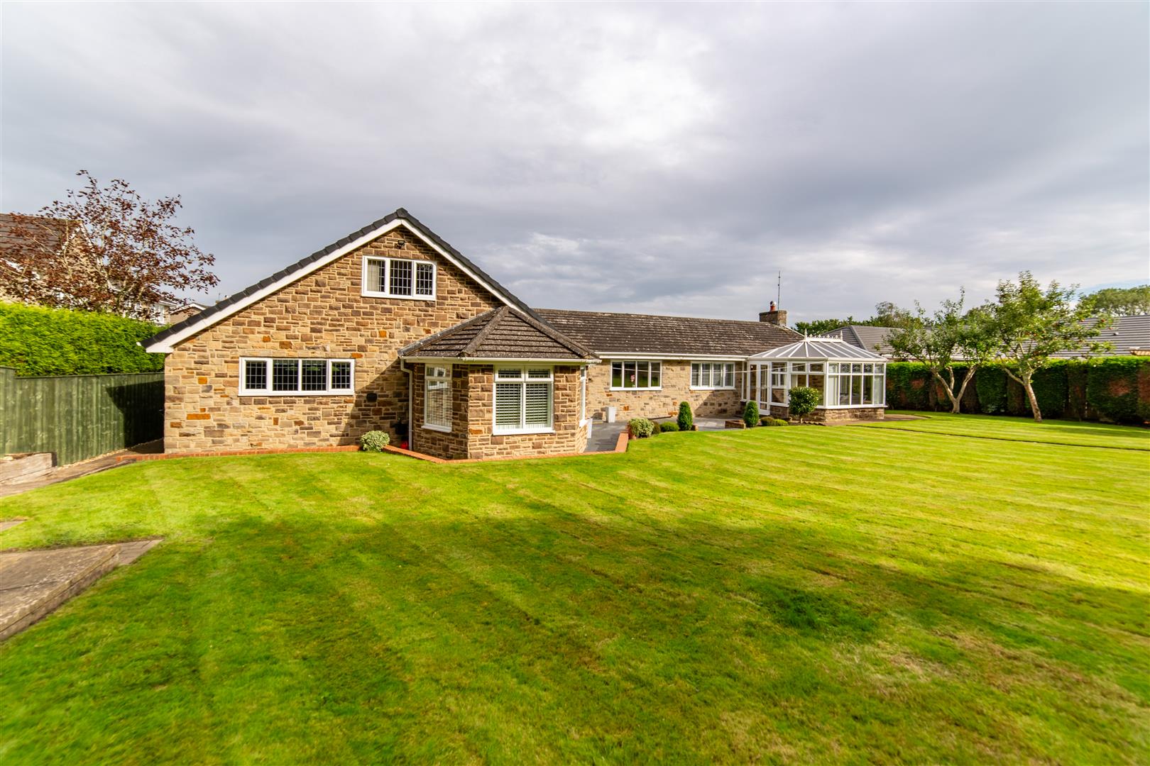 5 bed detached bungalow for sale in Thornlea, Hepscott  - Property Image 17