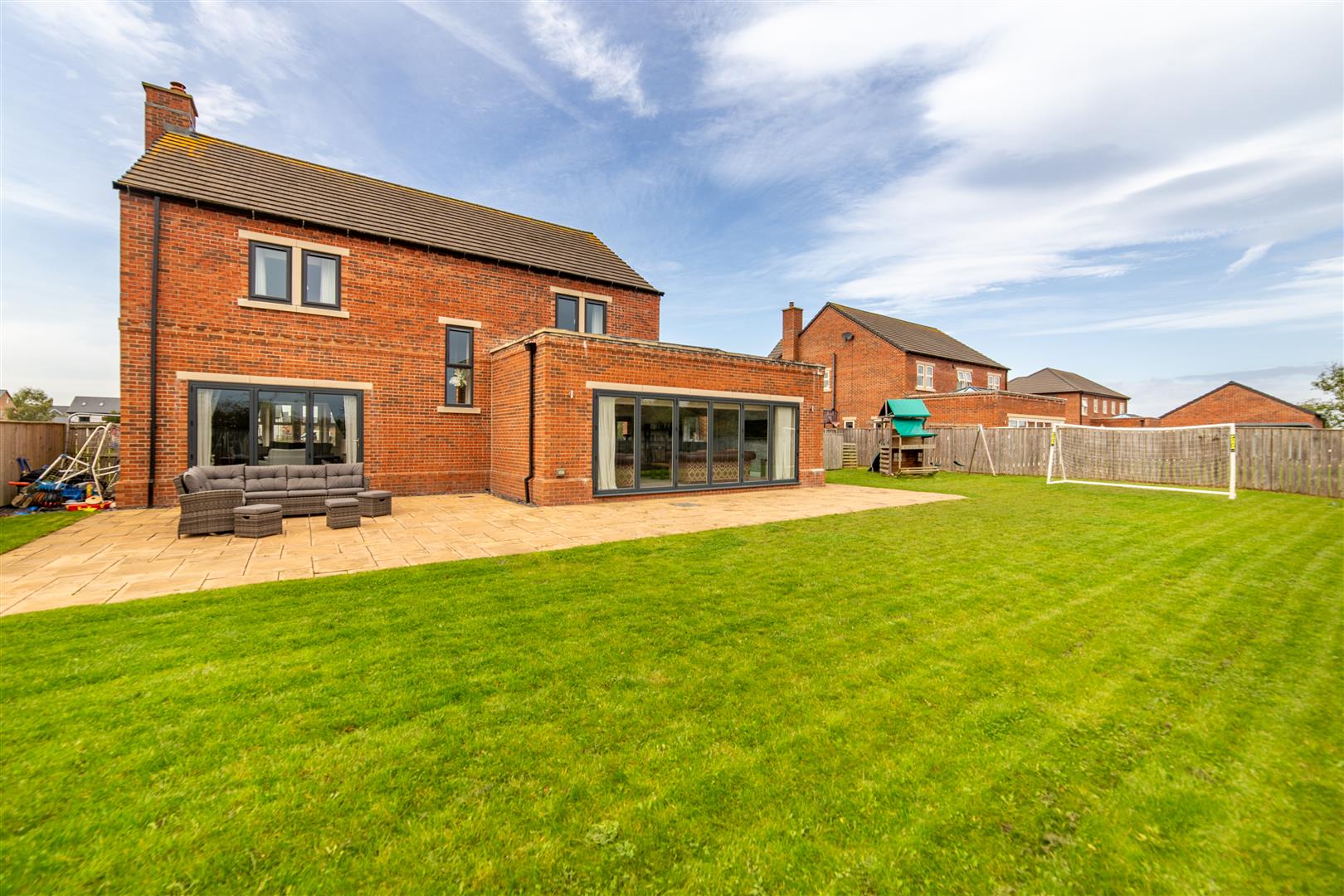 4 bed detached house for sale in Field View, Newcastle Upon Tyne  - Property Image 16