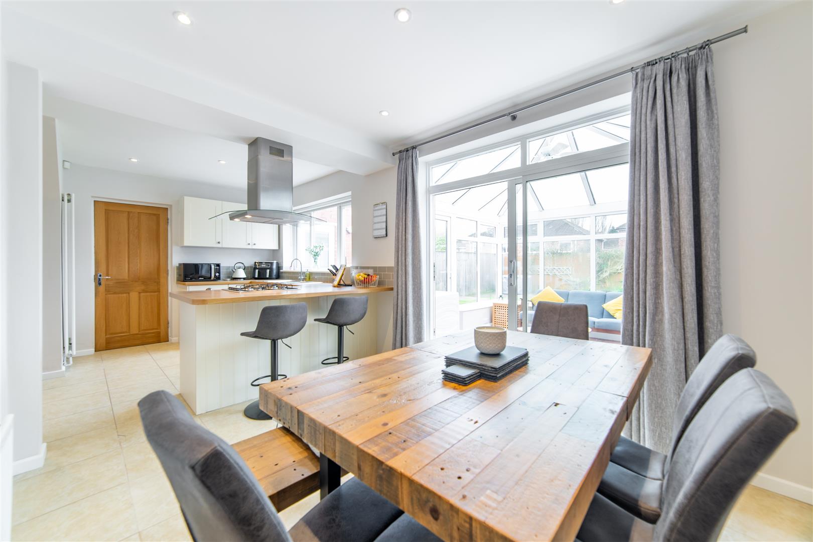 3 bed semi-detached house for sale in Berkeley Square, Newcastle Upon Tyne  - Property Image 9