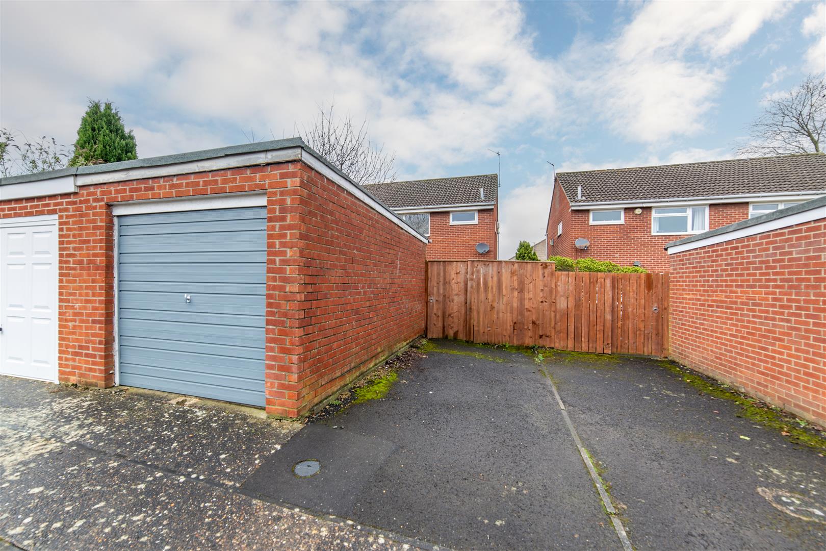 3 bed semi-detached house for sale in Huntingdon Close, Newcastle Upon Tyne  - Property Image 16