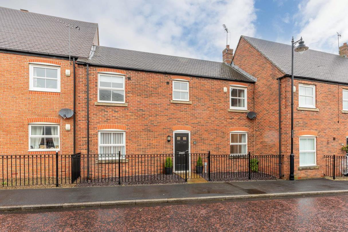 3 bed terraced house for sale in Warkworth Woods, Gosforth, NE3 