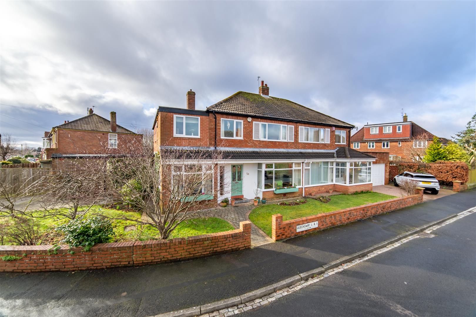5 bed semi-detached house for sale in Queensway, Brunton Park  - Property Image 1