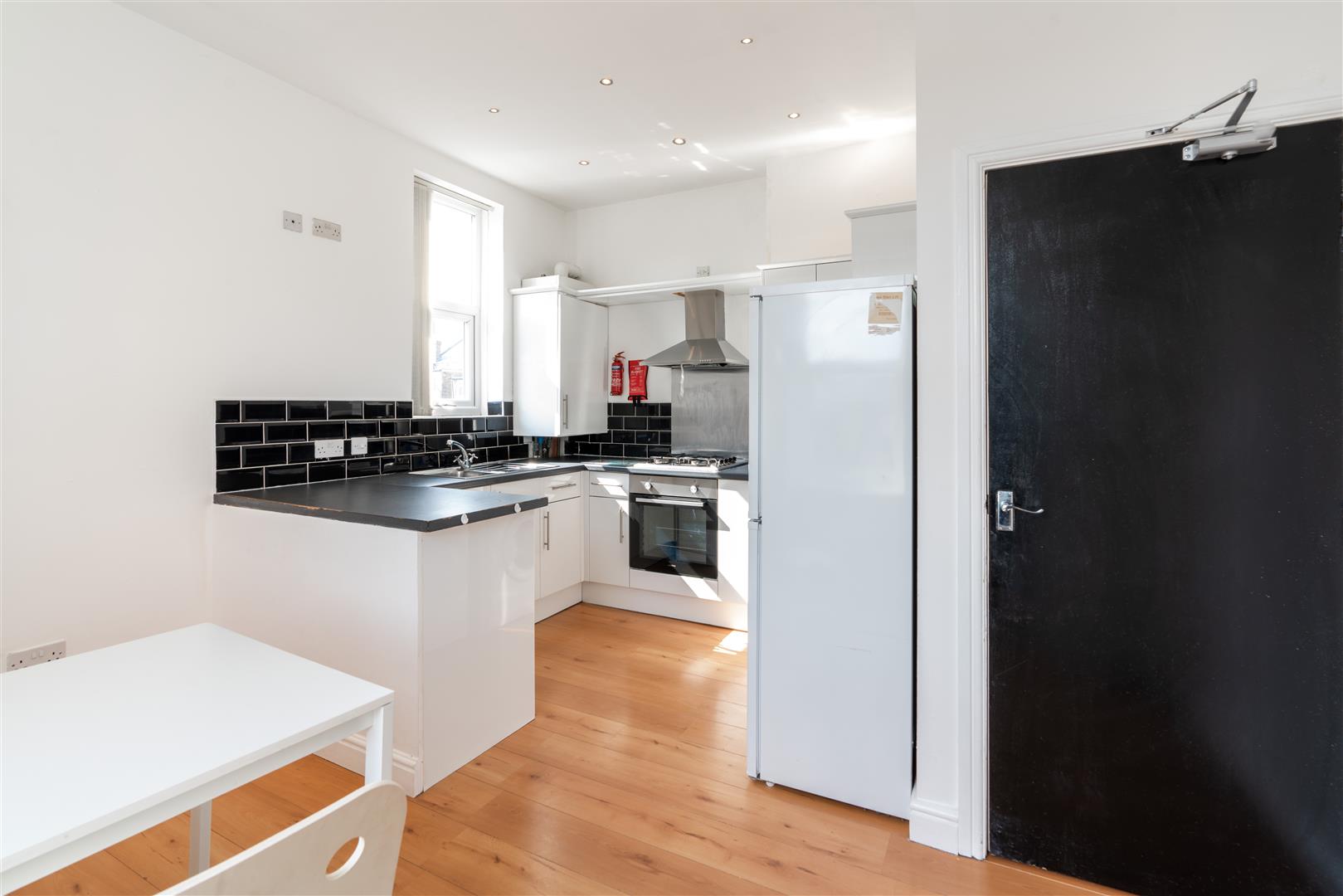 2 bed flat for sale in Addycombe Terrace, Heaton  - Property Image 6