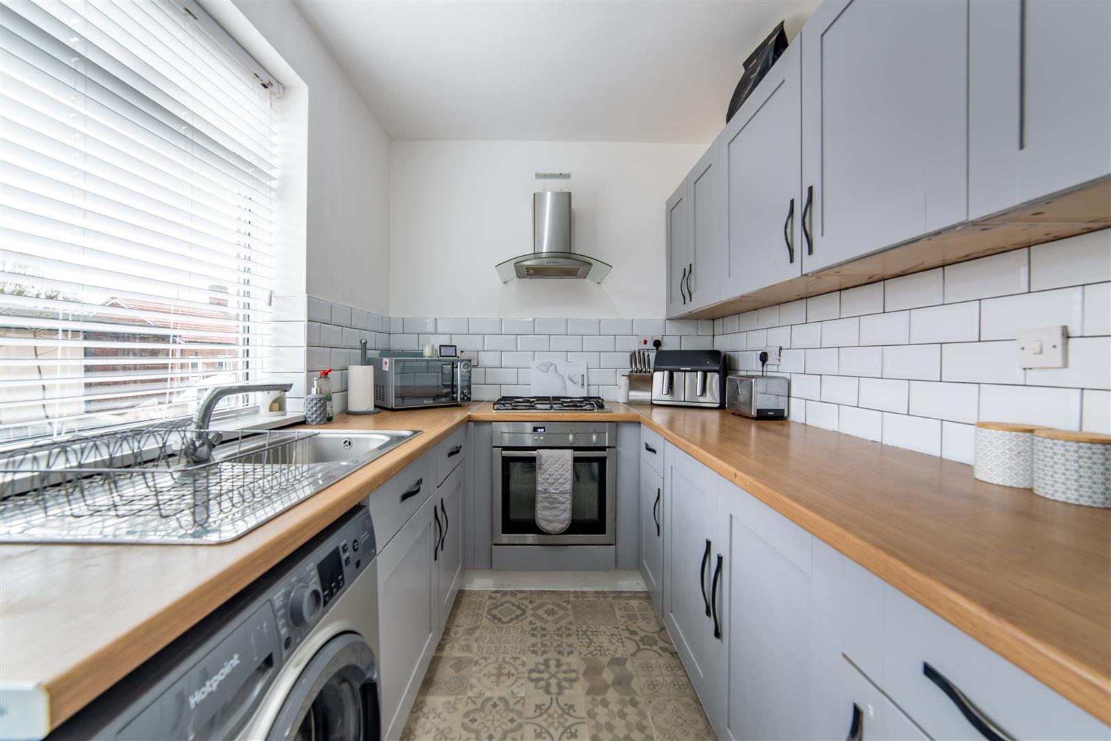2 bed terraced house for sale in Hedgefield View, Cramlington 5