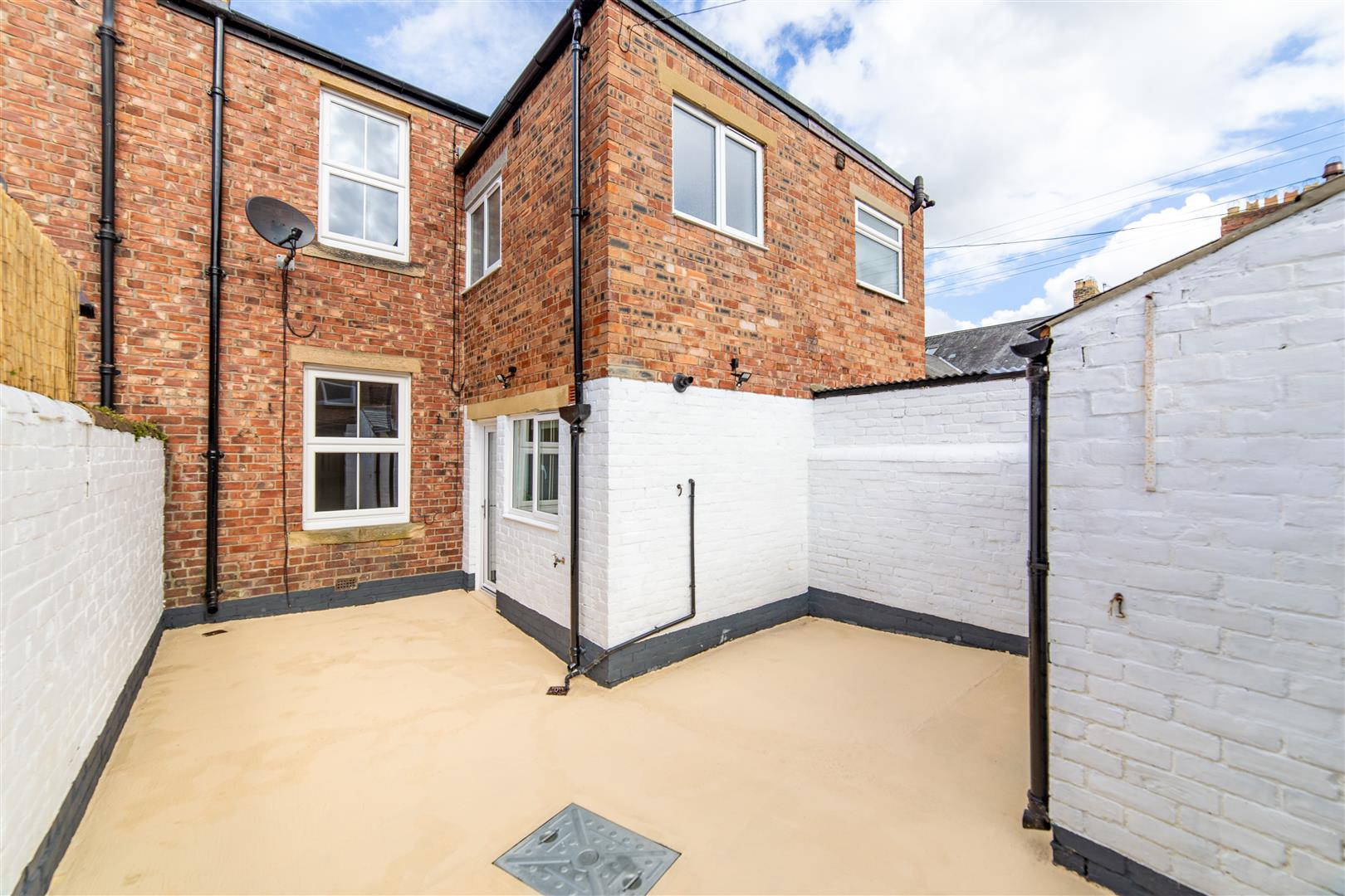 3 bed terraced house for sale in Glen Terrace, Hexham  - Property Image 5