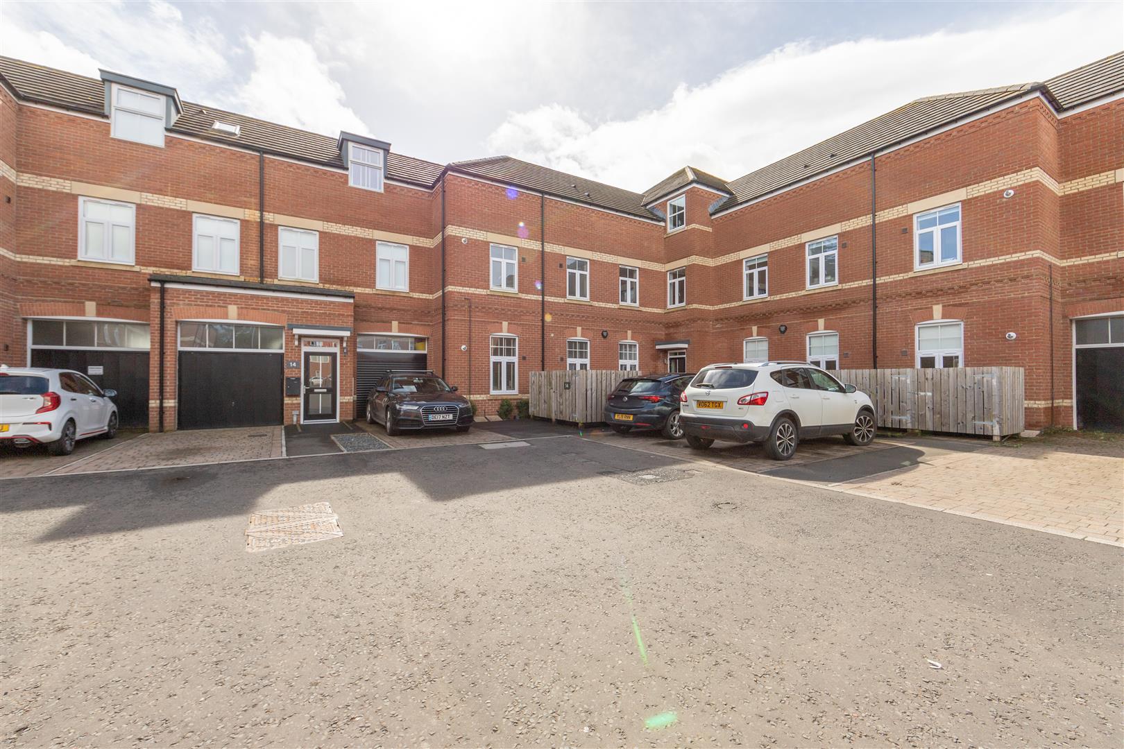 2 bed apartment for sale in Hugh Percy Court, Morpeth  - Property Image 14