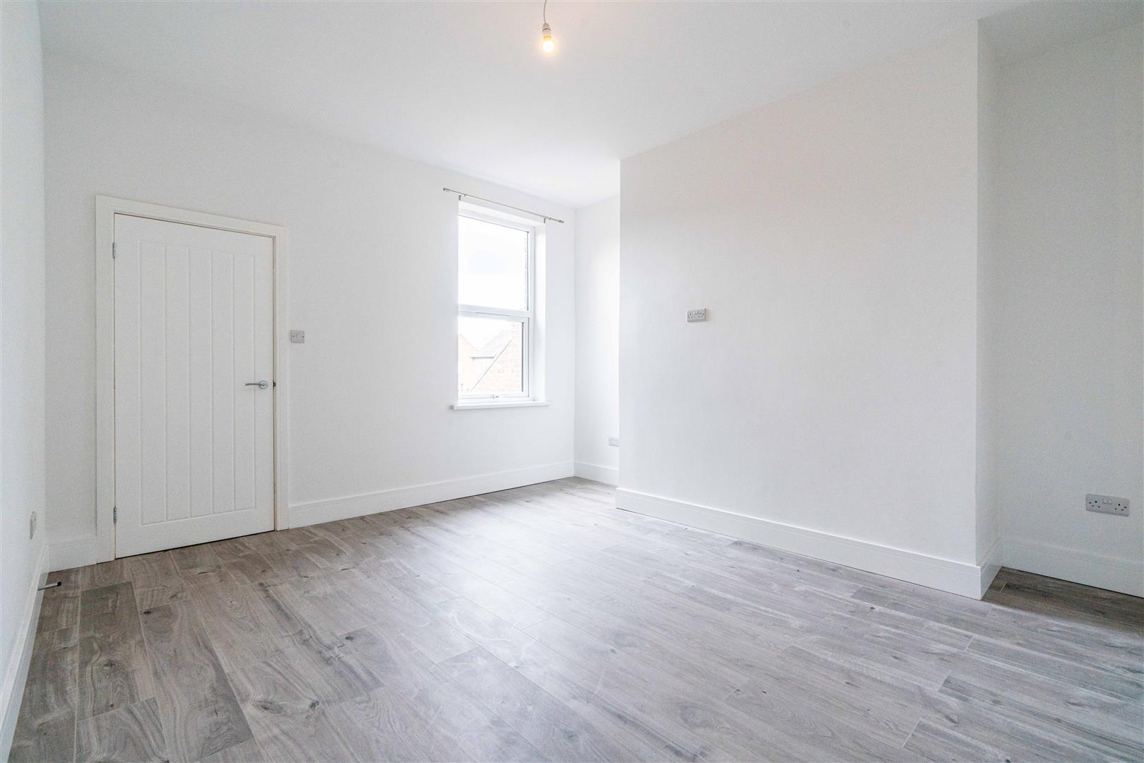 3 bed flat to rent in Lansdowne Road, Longbenton  - Property Image 3