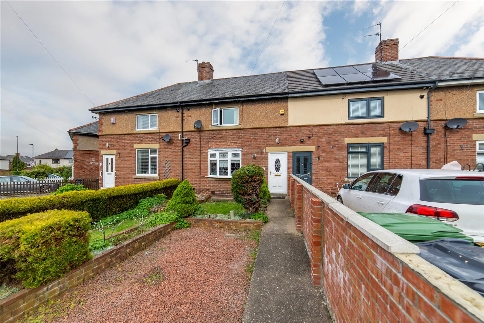 2 bed terraced house for sale in Holly Avenue, Forest Hall - Property Image 1