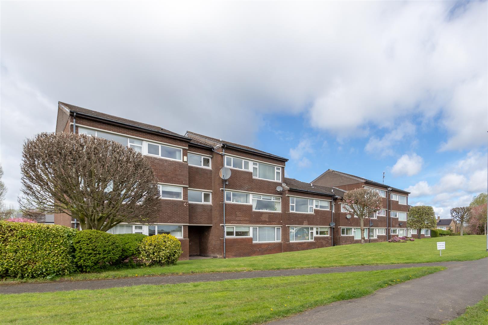 2 bed apartment for sale in Dunsgreen Court, Newcastle upon Tyne, NE20