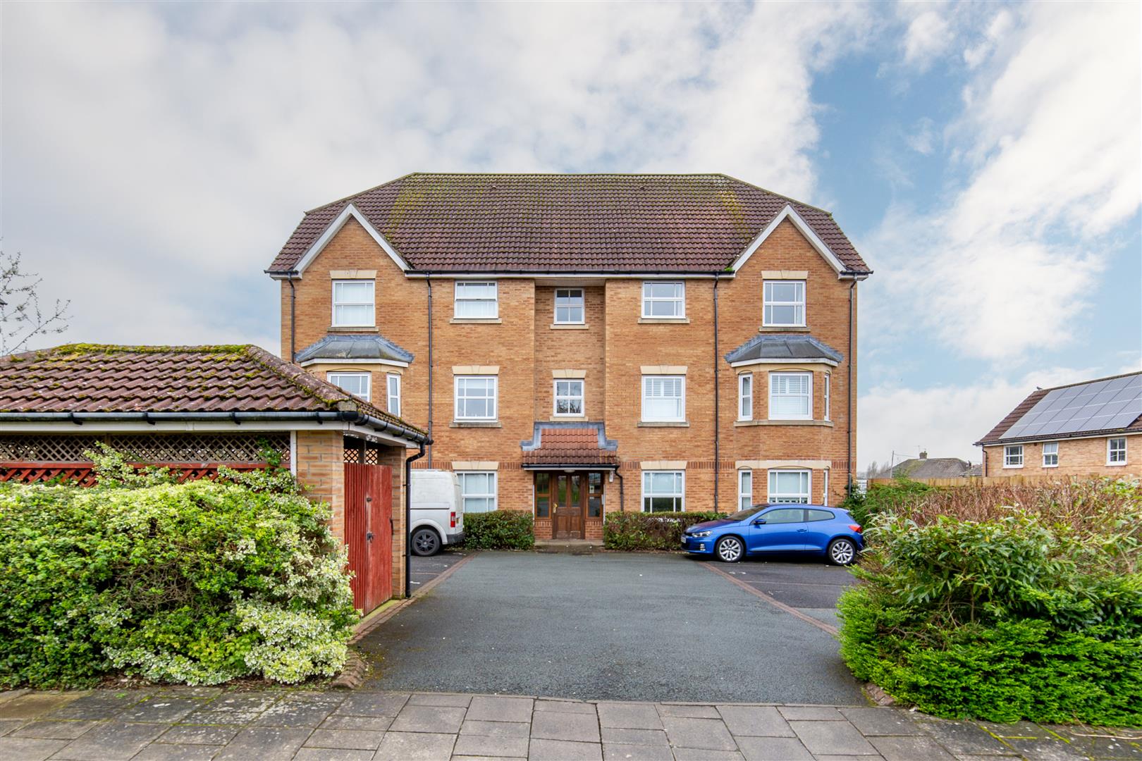 2 bed apartment for sale in Nursery Gardens, Fenham - Property Image 1