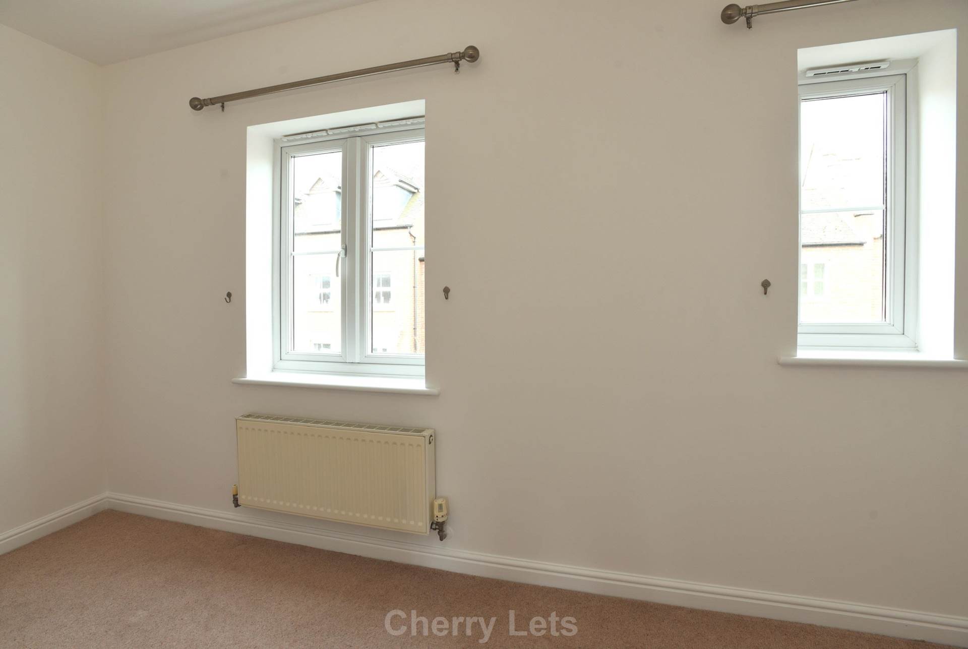 2 bed terraced house to rent in Winter Gardens Way, Banbury, OX16 6