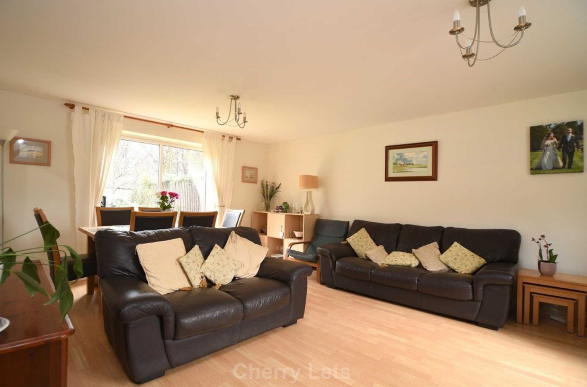 3 bed semi-detached house to rent in Stroud Close, Banbury  - Property Image 2