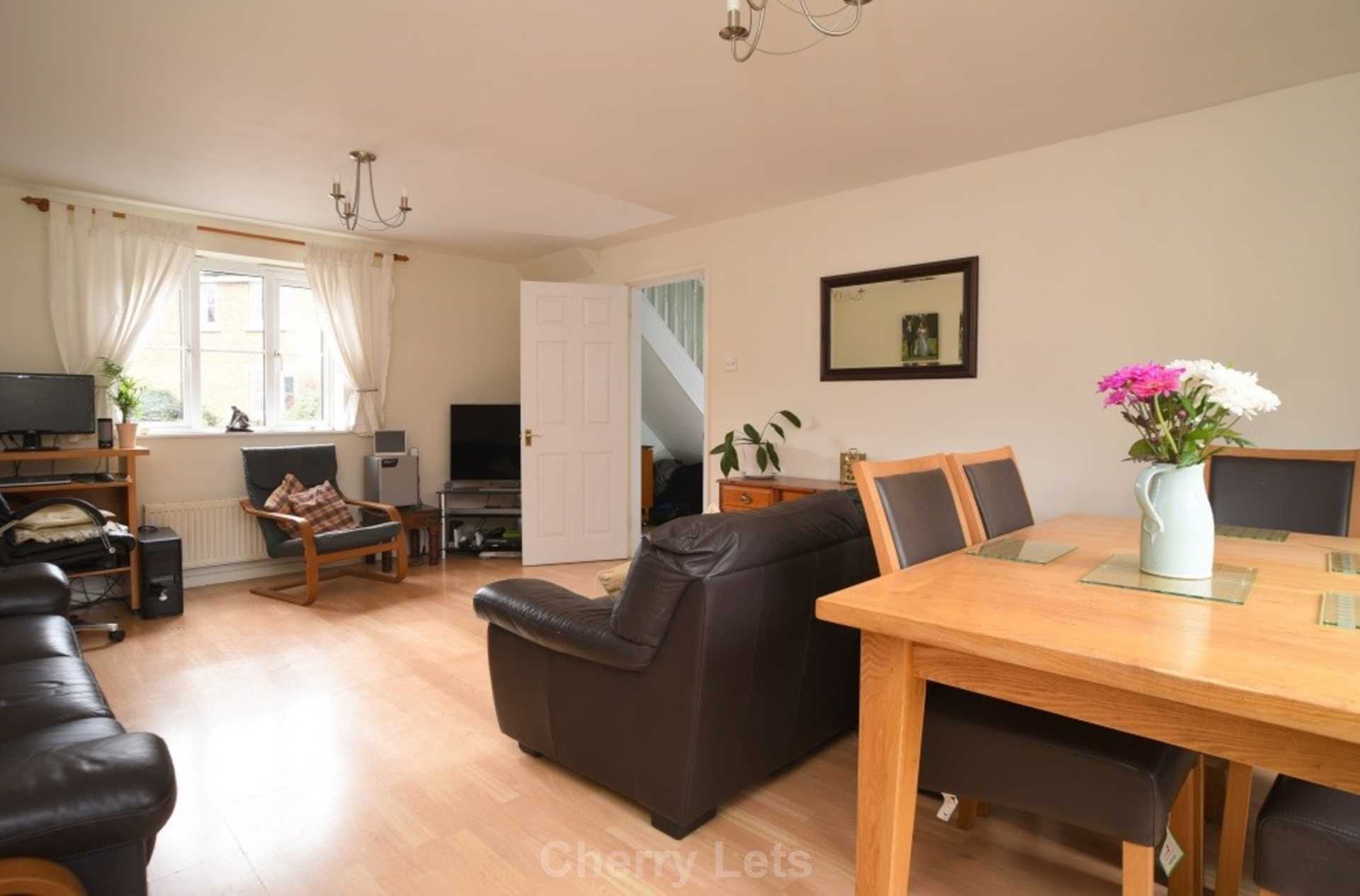 3 bed semi-detached house to rent in Stroud Close, Banbury  - Property Image 5