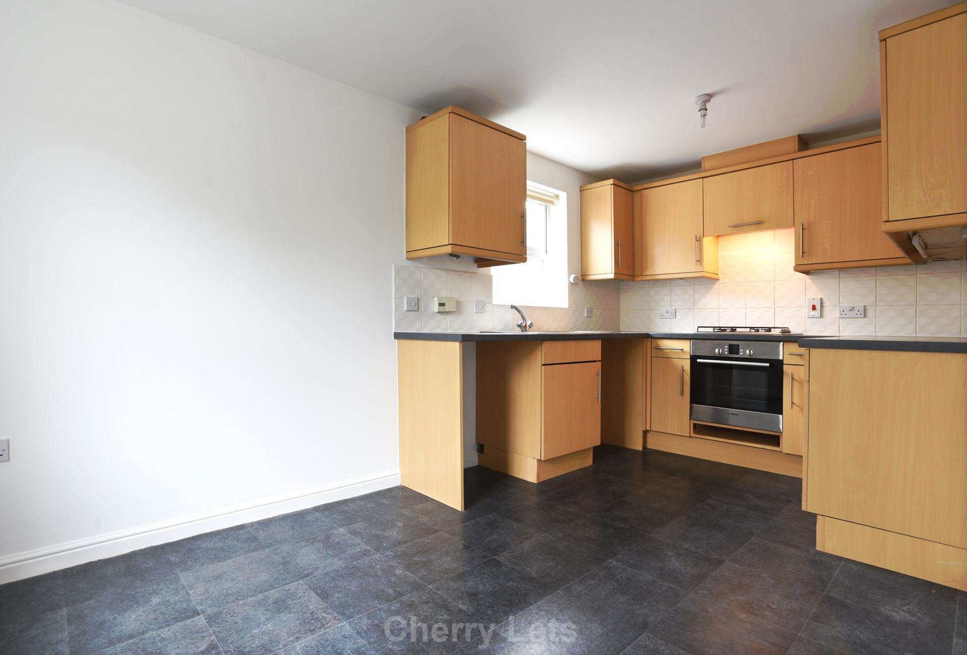 3 bed semi-detached house to rent in Winter Gardens Way, Banbury  - Property Image 3