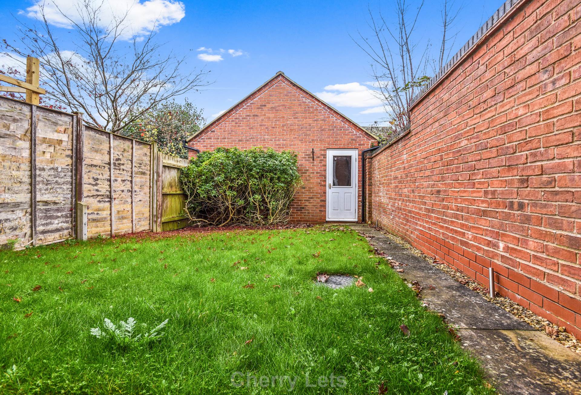 3 bed semi-detached house to rent in Winter Gardens Way, Banbury  - Property Image 12