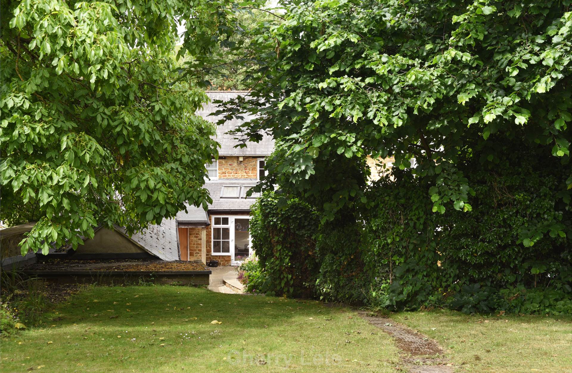 4 bed semi-detached house to rent in High Street, Bloxham, OX15 17