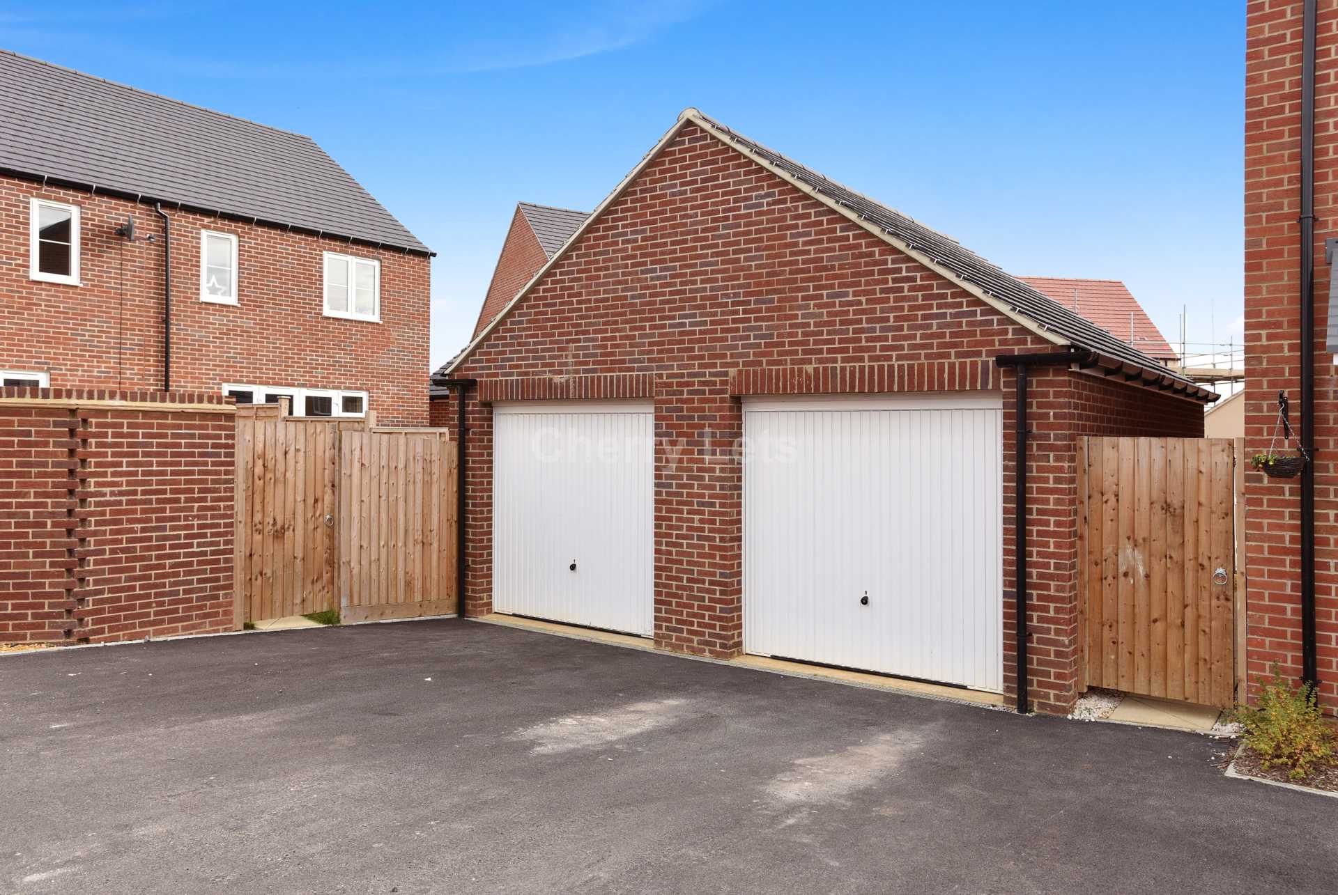 3 bed semi-detached house to rent in Swift Drive, Banbury  - Property Image 11