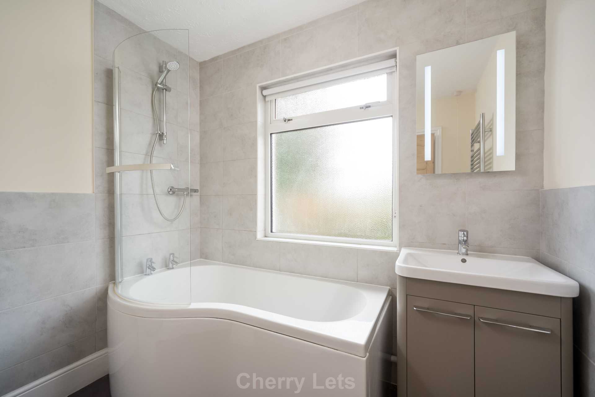 3 bed semi-detached house to rent in Oxford Road, Banbury  - Property Image 9